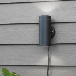 Garden 24 System>Marksløjd Sylinder vegglampe - Garden 24 - Svart