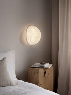 Interiørlamper|Leselamper>New Works Tense Vegglampe - Sort Sokkel Hvit