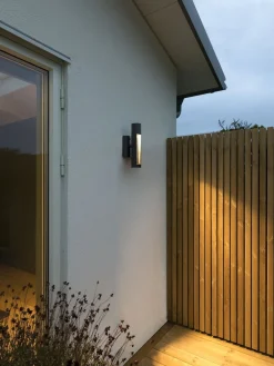 Utelamper Med Opp/Ned Lys>Konstsmide Udine vegglampe utendørs 12W 3000K IP44 - Svart