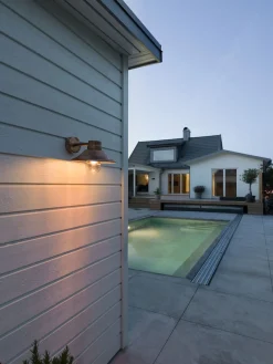 Utelamper - Klassiske Vegglamper>Konstsmide Vega vegglampe utendørs IP54 - Kobber