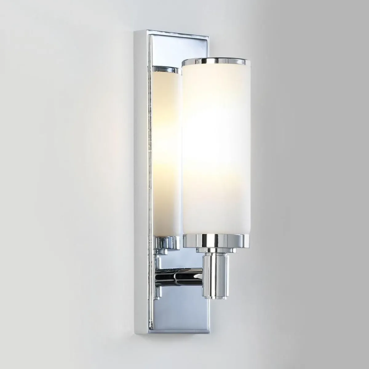 Baderomsbelysning Vegg>Astro Lighting Verona vegglampe baderom IP44 Polert krom