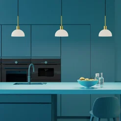 Kjøkkenbelysning Tak|Takpendler>Herstal Vienda takpendel 20 cm - Hvit/Messing Hvit / Opal