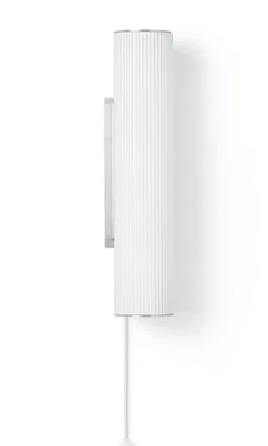 Interiørlamper>Ferm Living Vuelta Vegglampe 40cm - hvit /stål
