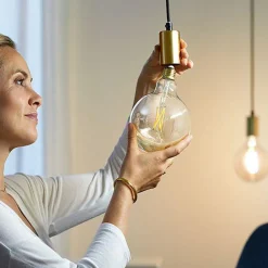 Led-Smartlyspærer|Led-Pærer Smart E27 Sokkel>WiZ E27 Lyspære filament G125 6,7W Wifi - Justerbar fargetemperatur 2700-6500 Kelvin