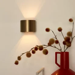 Vegglamper Med Opp/Ned Lys><noscript><img width=