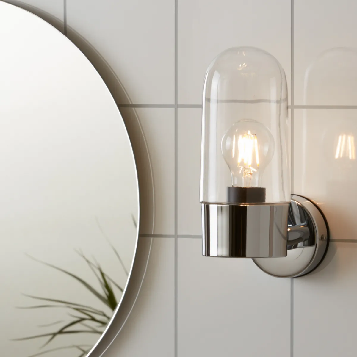 Baderomsbelysning Vegg>Marksløjd Zen vegglampe IP44 - Krom/klar - Krom / Klar